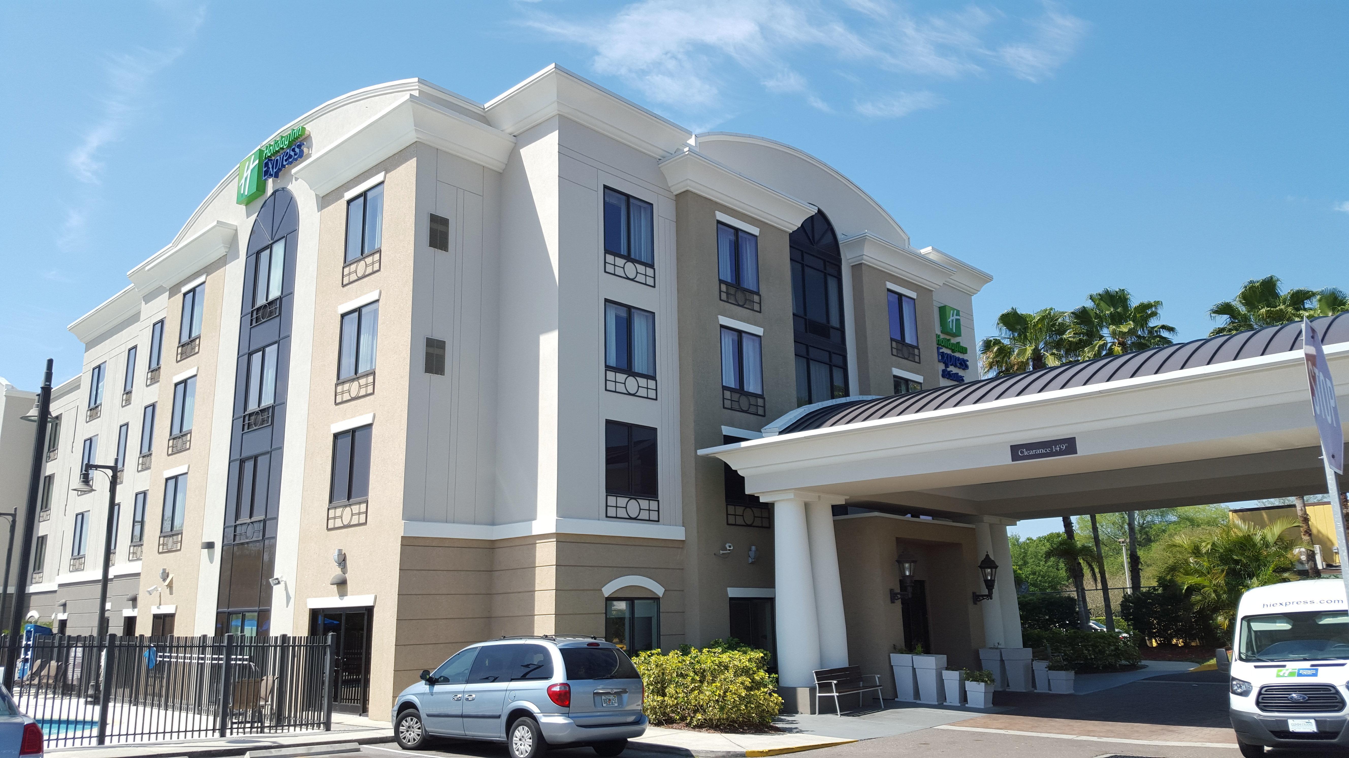 Holiday Inn Express Hotel & Suites Tampa-Usf-Busch Gardens By Ihg Kültér fotó